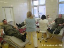 Darovanie krvi profesionlnych vojakov na Zkladni mobilnch KIS